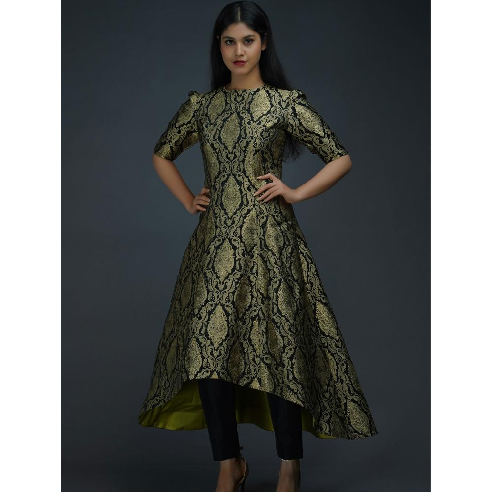 Latest 55 Types of Brocade Kurti Designs (2022) - Tips and Beauty | Designs  for dresses, Kurti designs, White cropped trousers