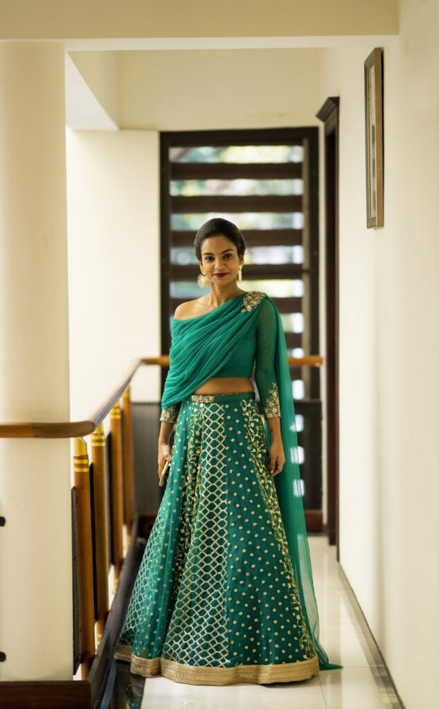 Isha Talwar In Pranaah's Elegant Handloom Lehenga! | Lehenga, Lehenga choli,  Indian bridal outfits
